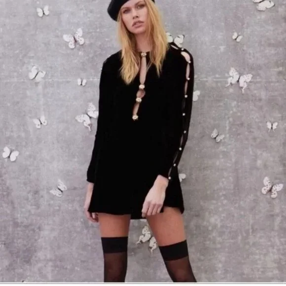 NWT FOR LOVE & LEMONS BLACK VELVET BEATRIX MINI DRESS - Picture 2 of 10